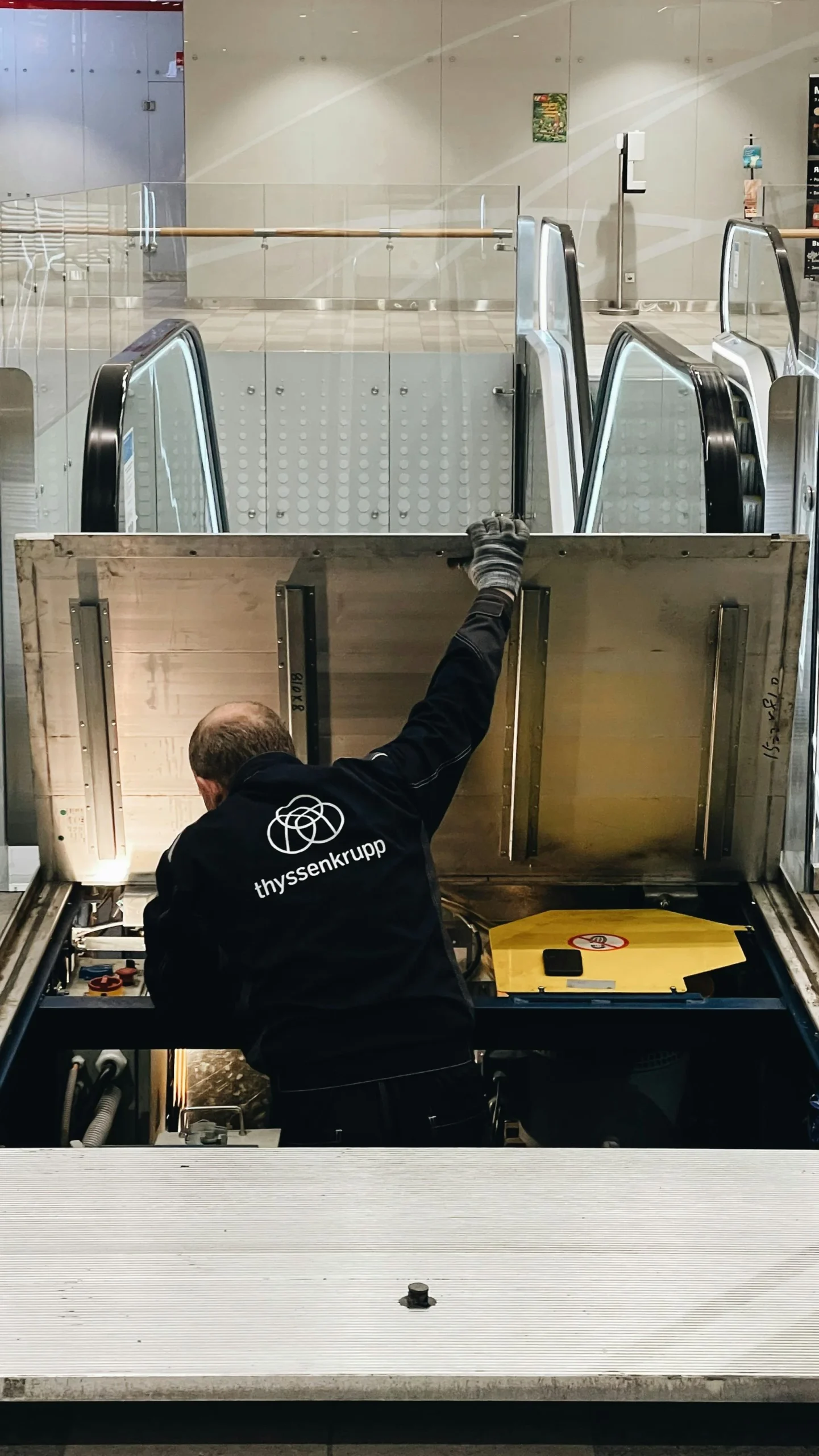 Instalación de ascensor en obra