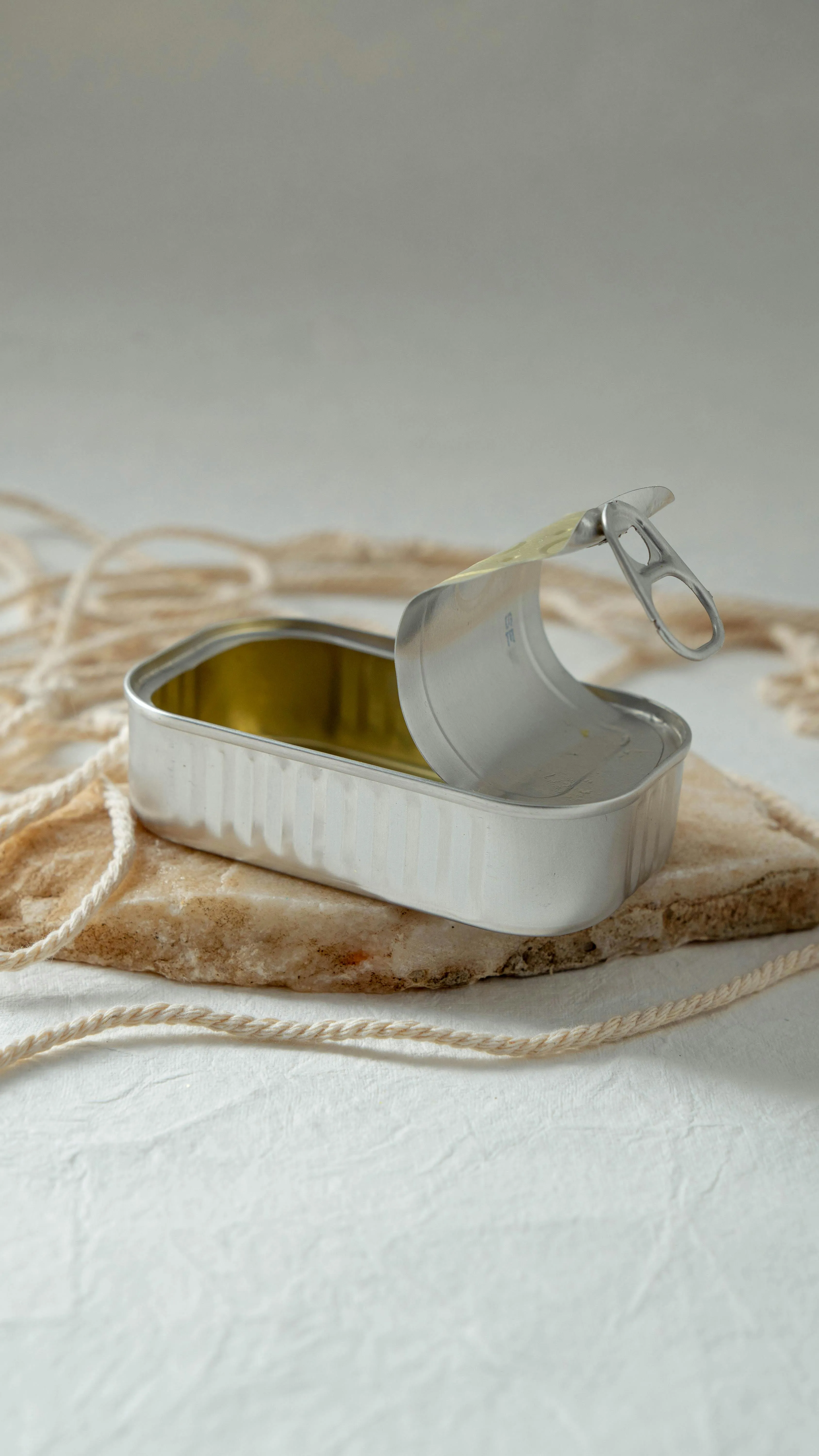 Fábrica de packaging con producción automatizada