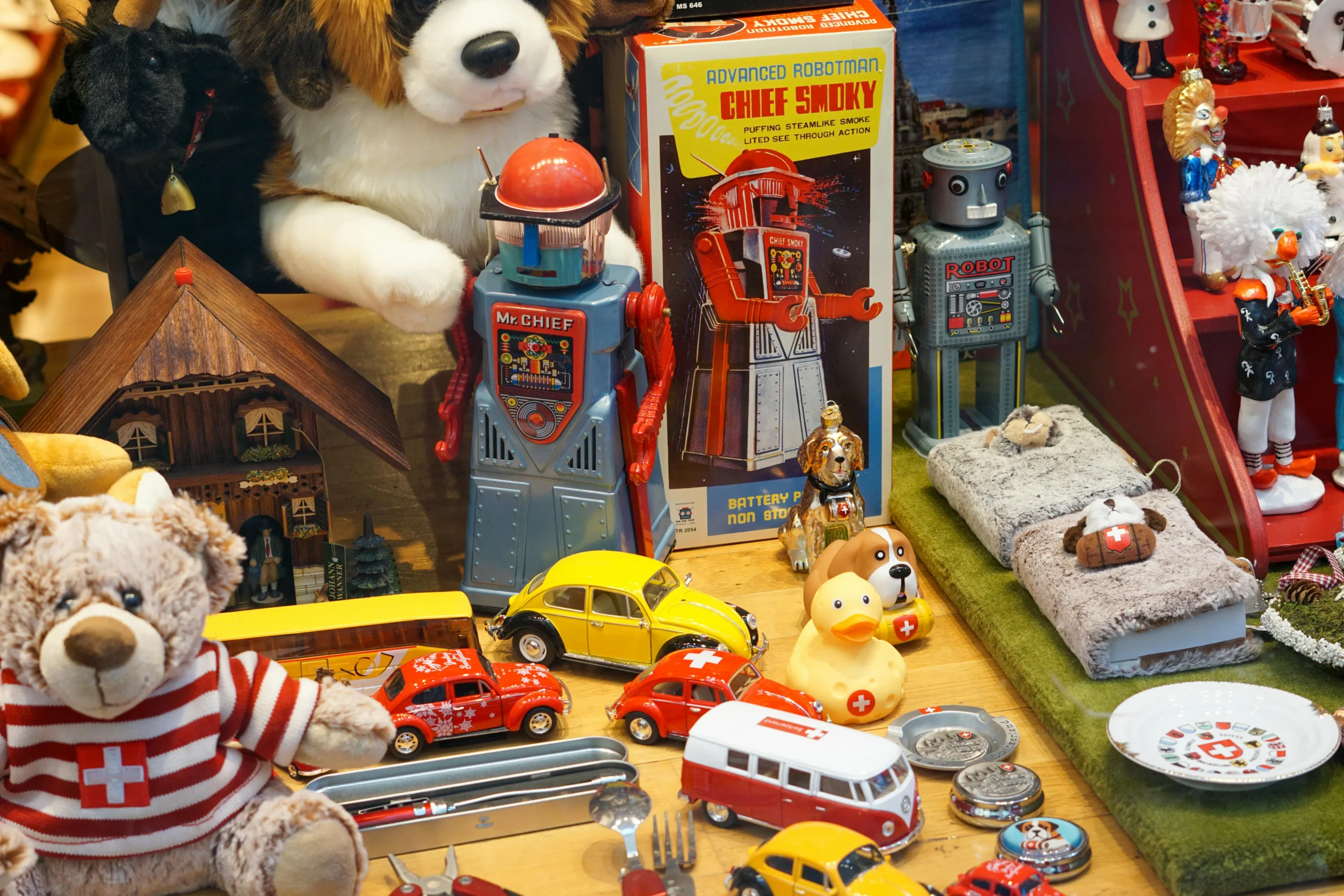 Tienda de juguetes con niños felices
